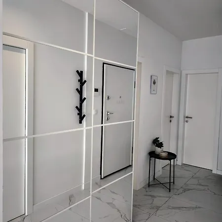Apartment Lavel *